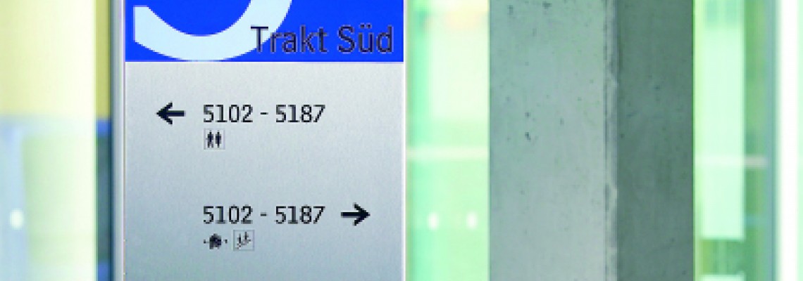 Schildersystem, Leit- und Orientierungssystem, VERONA Stele für den Innenbereich